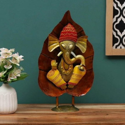GANESH ON PAN LEAF TABLE DECOR